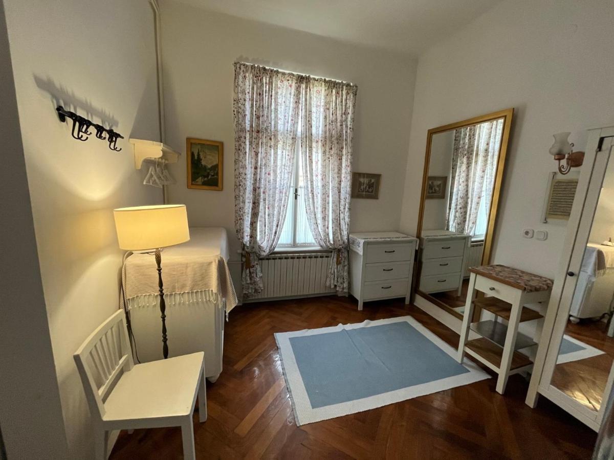 Guest House Ilicki Plac Zagreb Eksteriør billede